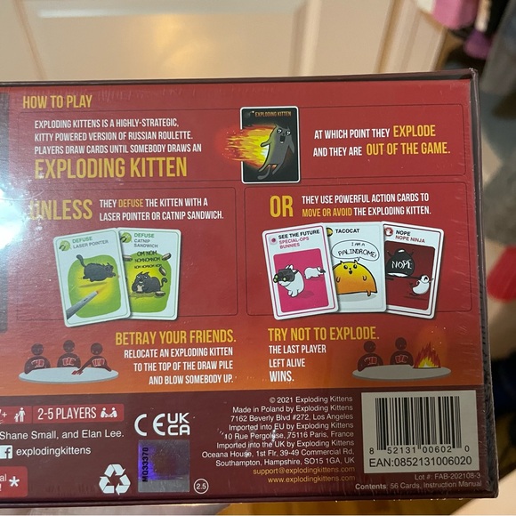 NWT EXPLODING KITTENS CARD GAME - Picture 6 of 7